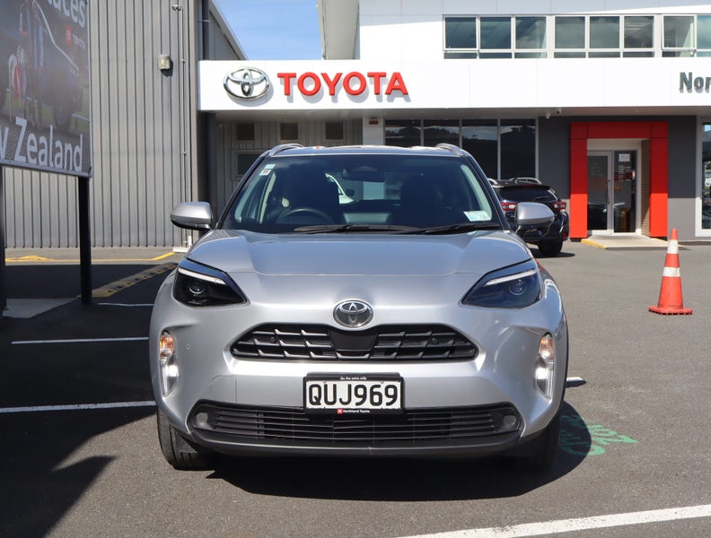 2024 Toyota Yaris Cross GX 1.5P HV ECVT FWD SUV... image 2