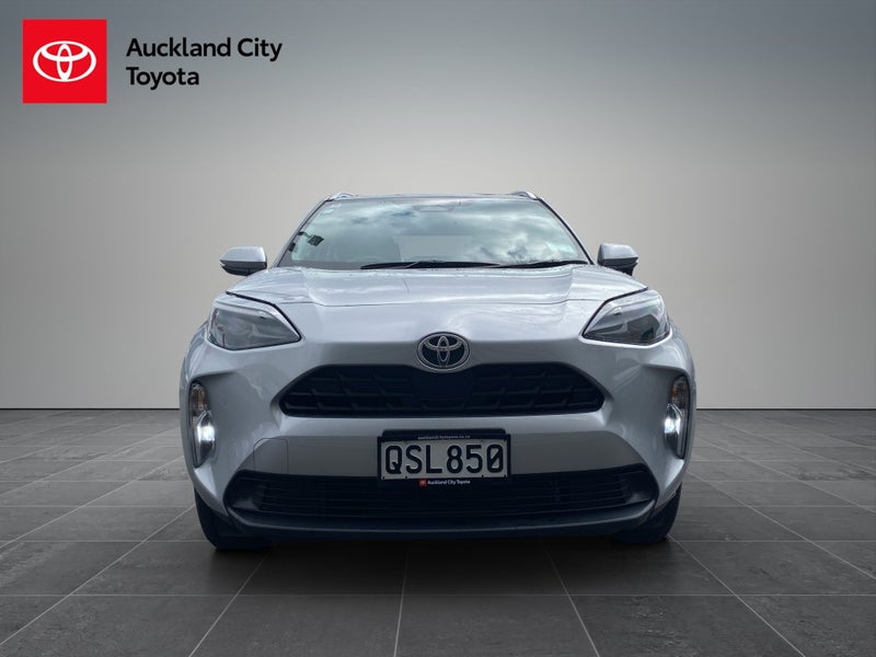 2024 Toyota Yaris Cross GX 1.5P HV ECVT FWD SUV... image 2