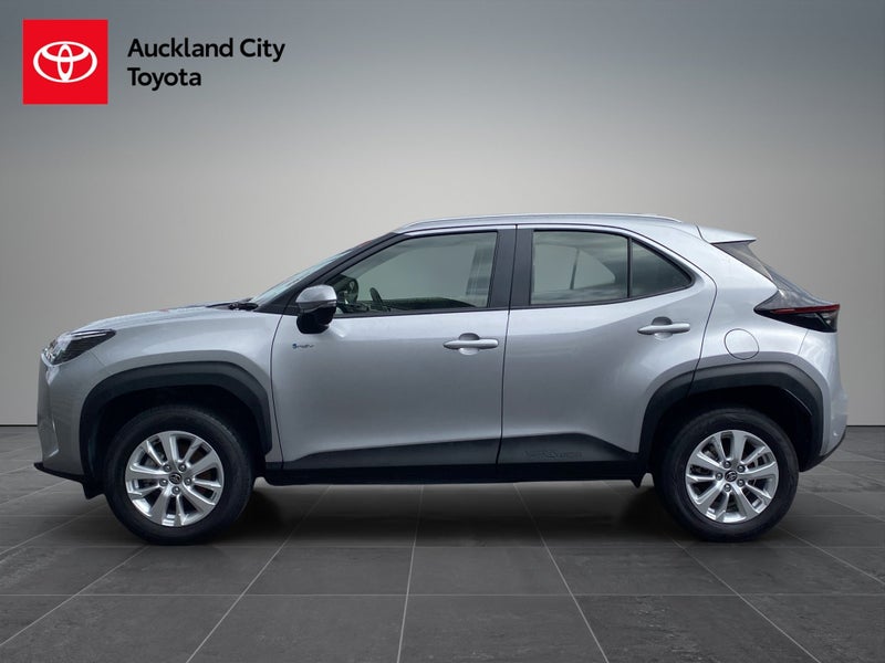 2024 Toyota Yaris Cross GX 1.5P HV ECVT FWD SUV... image 4