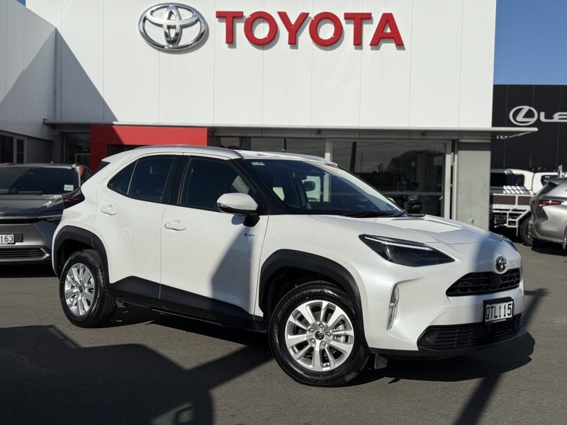 2024 Toyota Yaris Cross GX 1.5P HV ECVT FWD SUV image 1