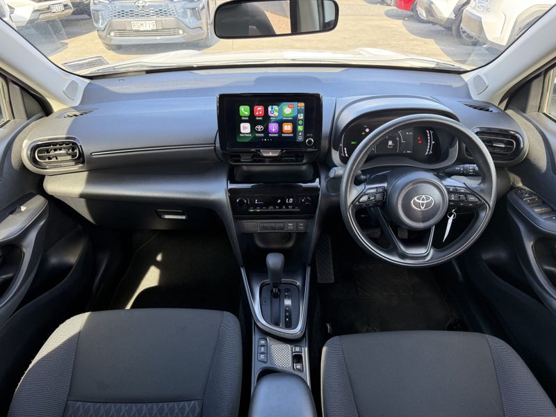 2024 Toyota Yaris Cross GX 1.5P HV ECVT FWD SUV image 3