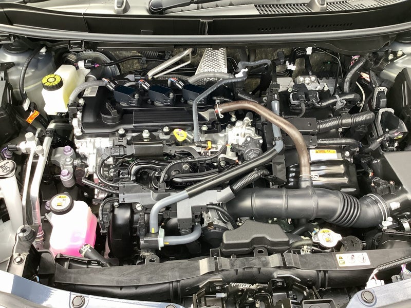 2024 Toyota Yaris Cross GX 1.5P HV ECVT FWD SUV... image 4