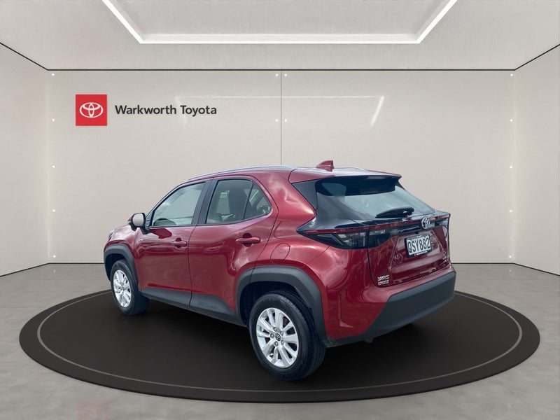 2024 Toyota Yaris Cross GX 1.5P HV ECVT FWD SUV... image 5