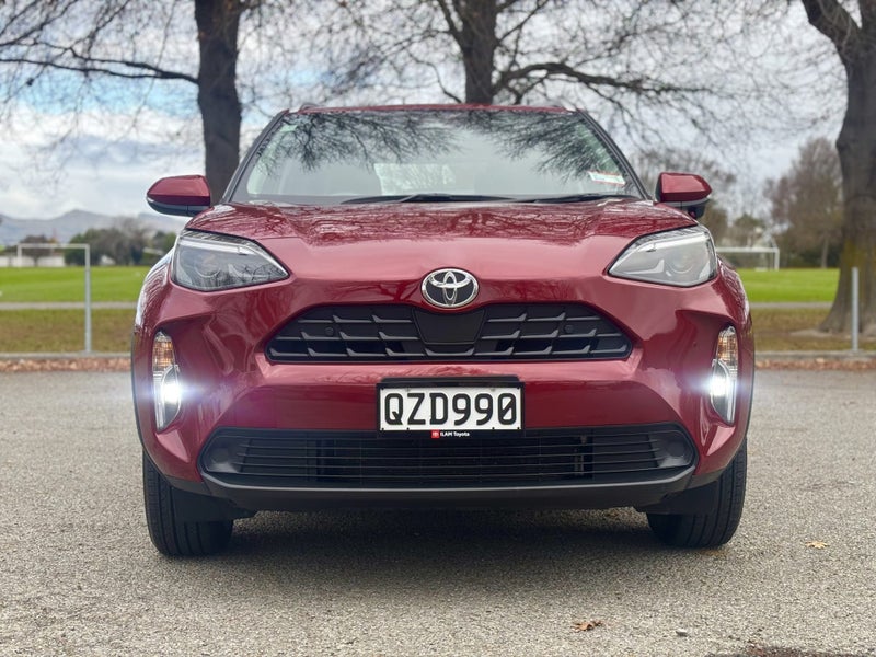 2024 Toyota Yaris Cross GX 1.5P HV FWD SUV image 2