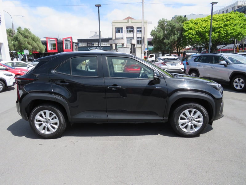 2024 Toyota Yaris Cross GX 1.5P HVybrid ECVT FW... image 3