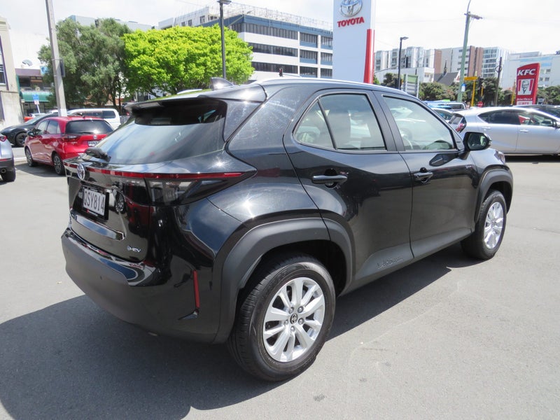 2024 Toyota Yaris Cross GX 1.5P HVybrid ECVT FW... image 4