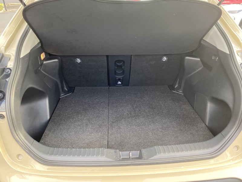 2024 Toyota Yaris Cross GX 1.5P Hybrid image 4