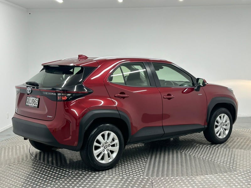 2024 Toyota Yaris Cross GX 1.5P Hybrid image 3