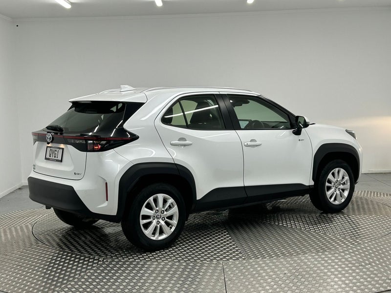 2024 Toyota Yaris Cross GX 1.5P Hybrid image 3
