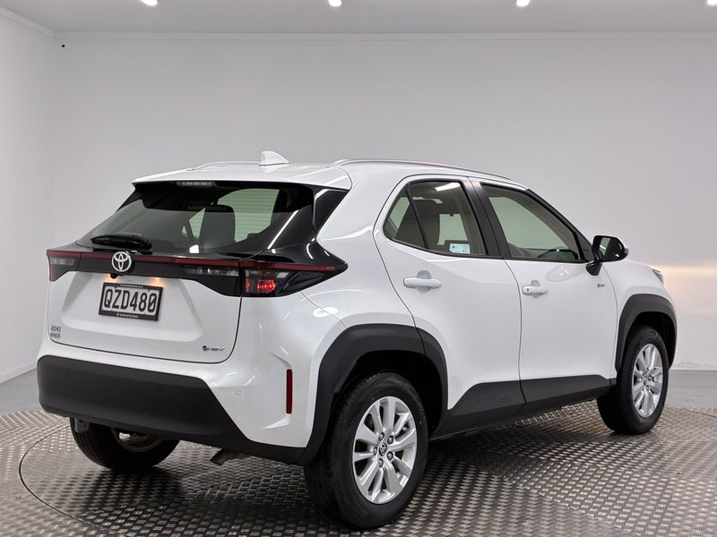 2024 Toyota Yaris Cross GX 1.5P Hybrid image 3