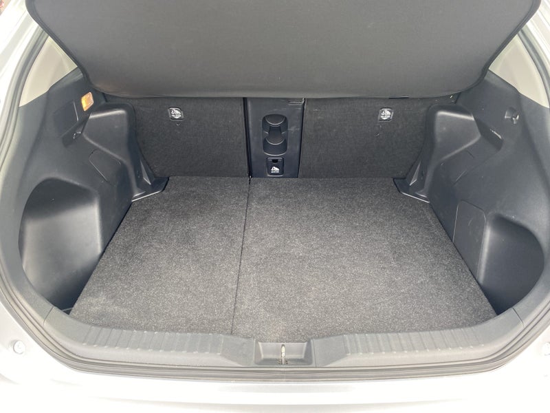 2024 Toyota Yaris Cross GX 1.5P Hybrid image 4
