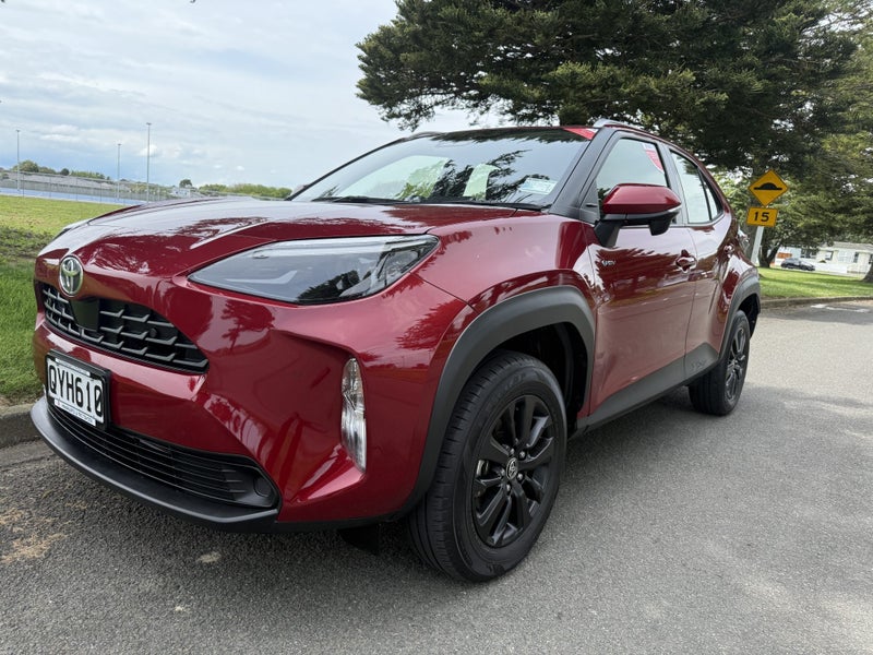 2024 Toyota Yaris Cross GX 1.5P Hybrid Automati... image 1