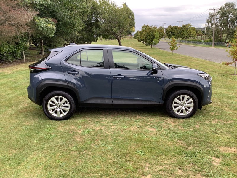 2024 Toyota Yaris Cross GX 1.5P Hybrid Electric... image 4