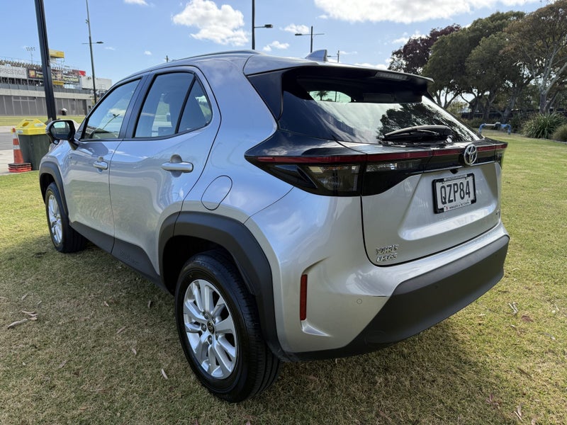 2024 Toyota Yaris Cross GX 1.5P Hybrid FWD Auto... image 5