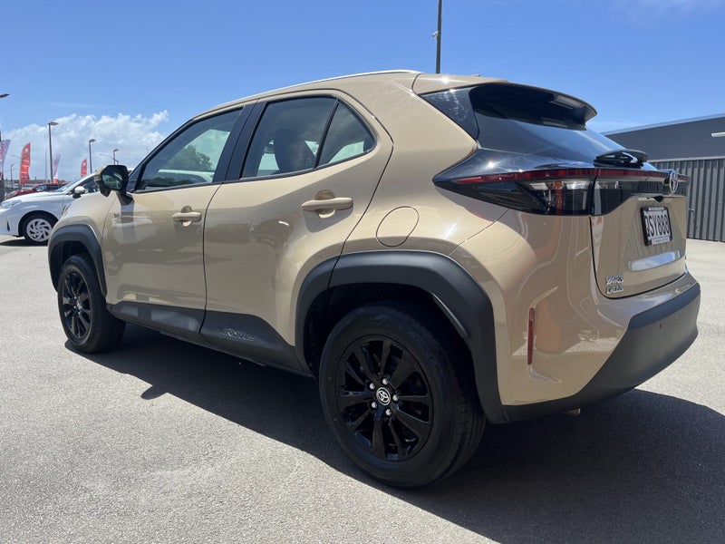 2024 Toyota Yaris Cross GX 1.5P Hybrid FWD Auto... image 5