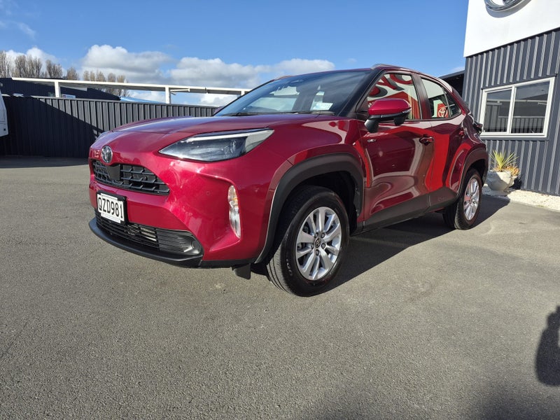 2024 Toyota Yaris Cross GX 1.5P Hybrid FWD Auto... image 4