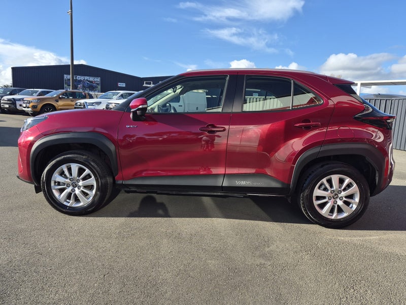 2024 Toyota Yaris Cross GX 1.5P Hybrid FWD Auto... image 5