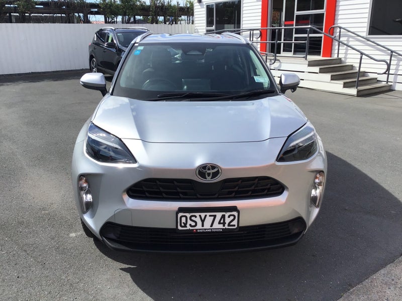 2024 Toyota Yaris Cross GX 1.5P Hybrid Hatch image 2