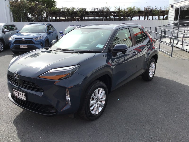 2024 Toyota Yaris Cross GX 1.5P Hybrid Hatch image 3