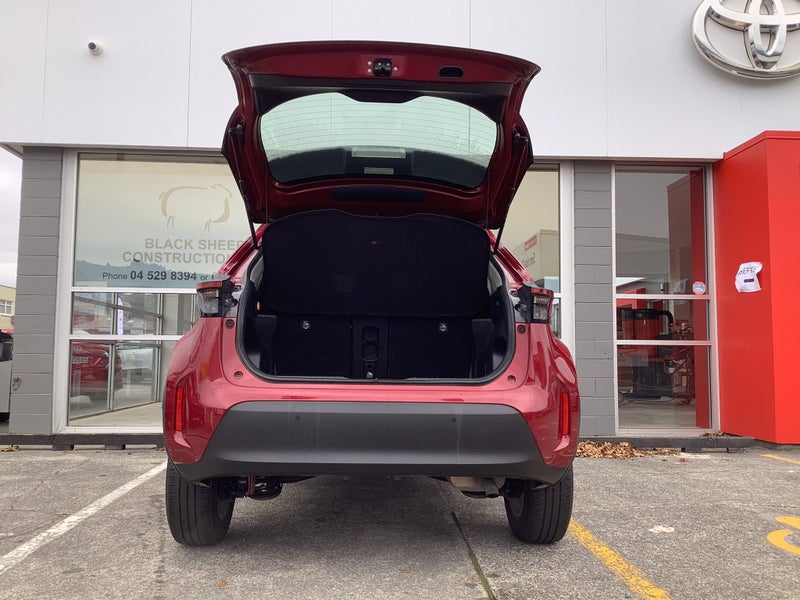 2024 Toyota Yaris Cross GX 1.5P HYBRID SUV image 5