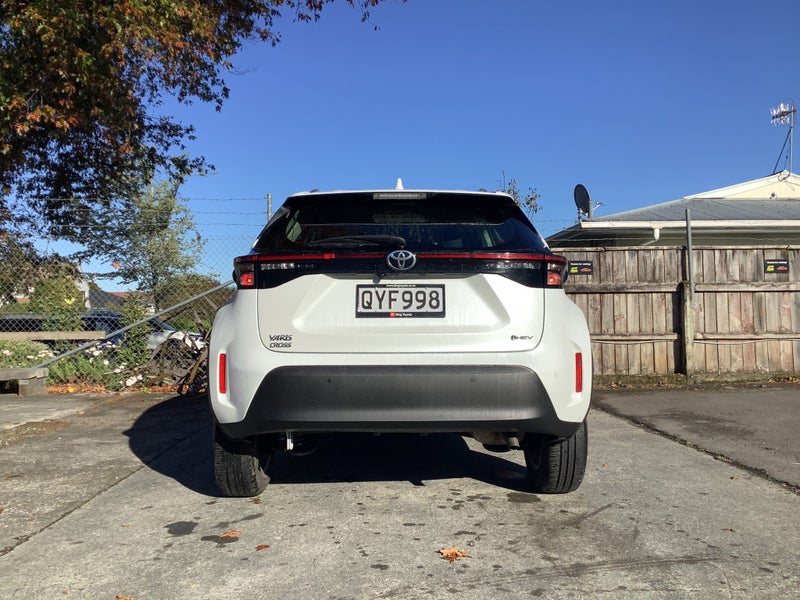 2024 Toyota Yaris Cross GX 1.5P Hybrid SUV image 4