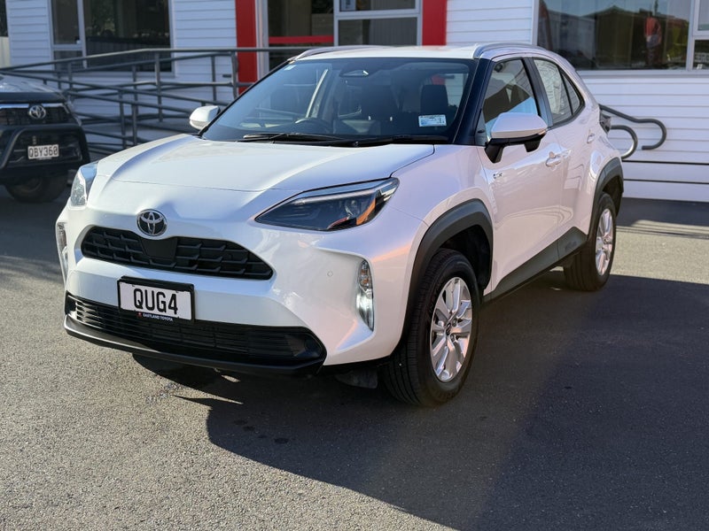 2024 Toyota Yaris Cross GX 1.5P Hybrid SUV image 3