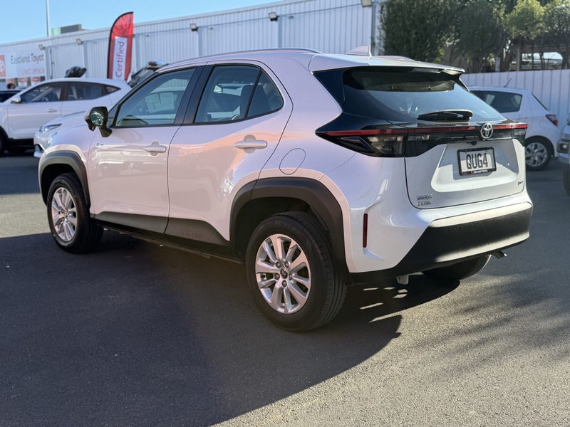 2024 Toyota Yaris Cross GX 1.5P Hybrid SUV image 5