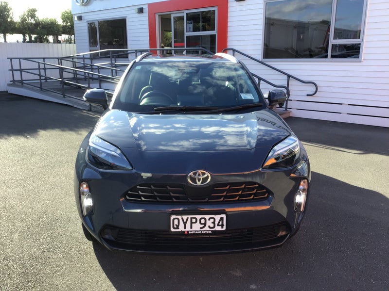 2024 Toyota Yaris Cross GX 1.5P Hybrid SUV image 2