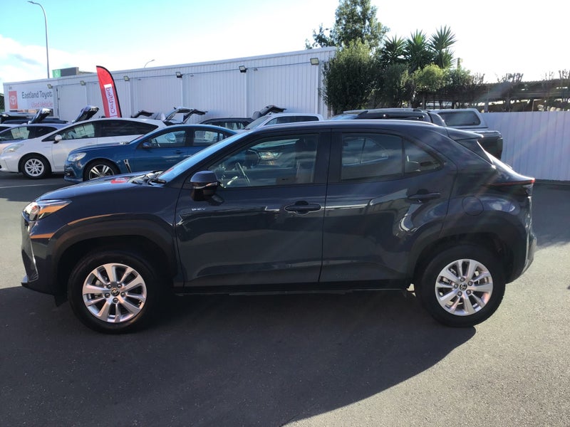 2024 Toyota Yaris Cross GX 1.5P Hybrid SUV image 5