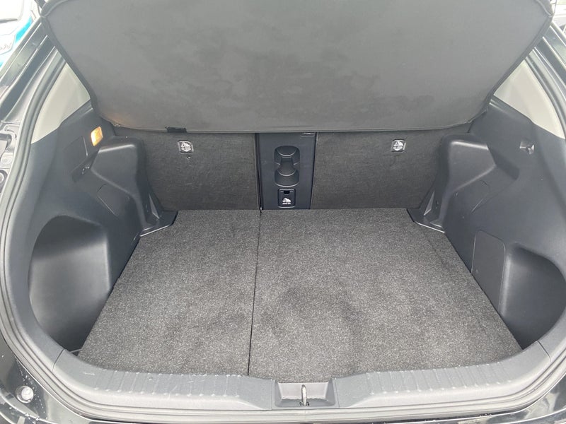 2024 Toyota Yaris Cross GX 1.5P Hybrid SUV image 4