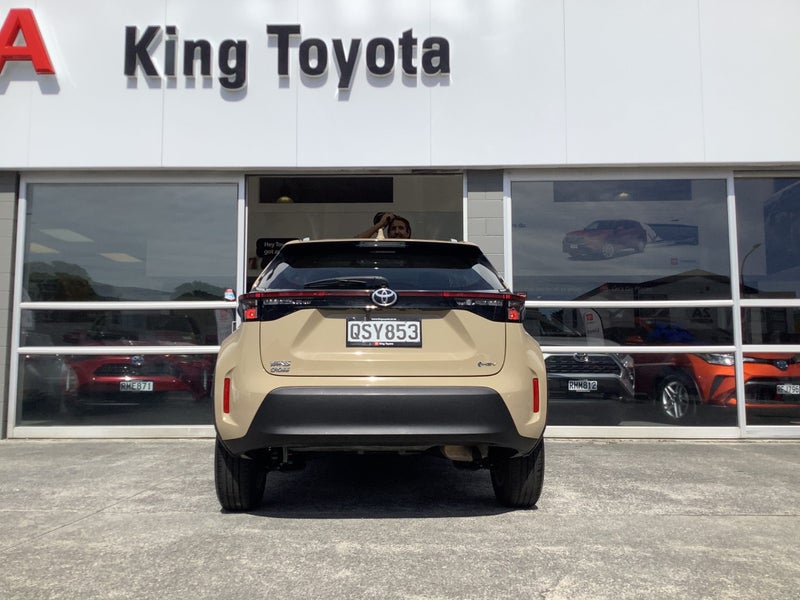 2024 Toyota Yaris Cross GX 1.5P HYBRID SUV image 4