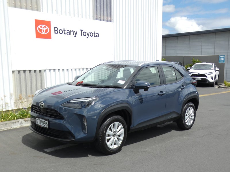 2024 Toyota Yaris Cross GX image 4