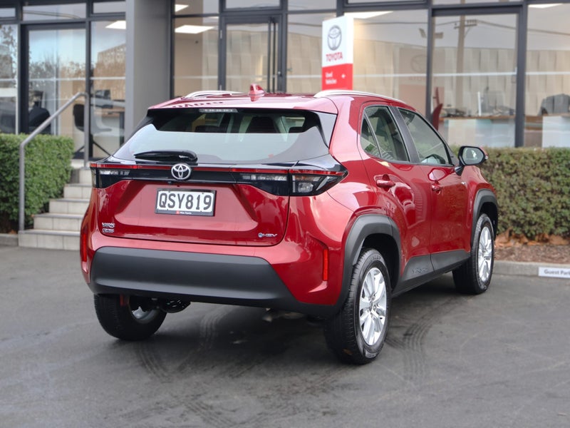 2024 Toyota Yaris Cross GX HYBRID image 5