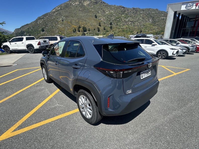 2024 Toyota Yaris Cross GX Hybrid image 5