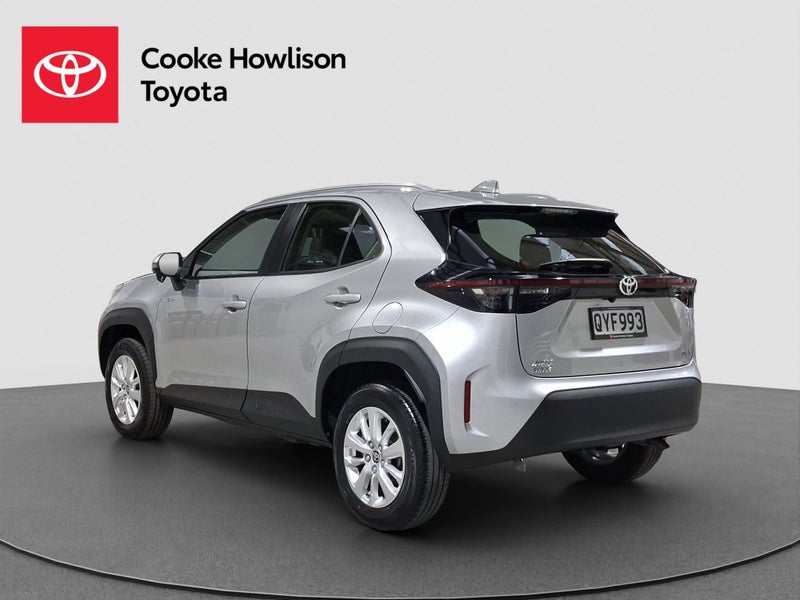 2024 Toyota Yaris Cross GX Hybrid image 5
