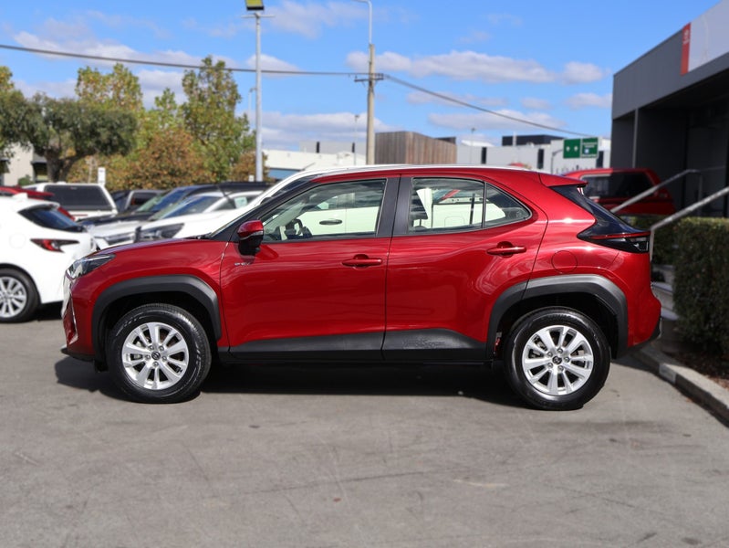 2024 Toyota Yaris Cross GX HYBRID, NZ NEW image 4