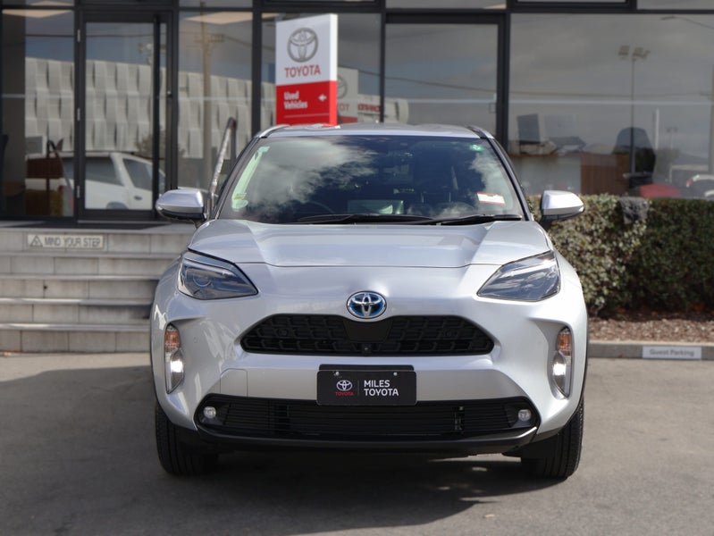 2024 Toyota Yaris Cross HYBRID, Push Start image 2