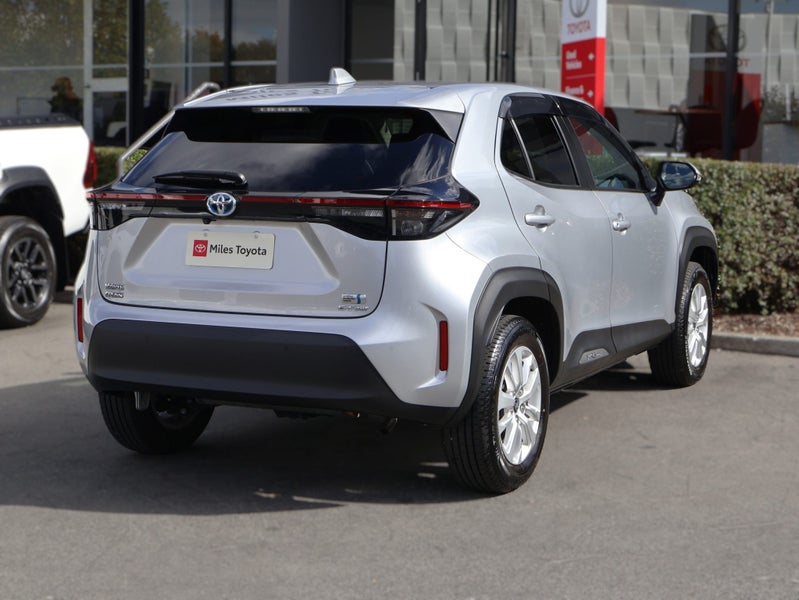 2024 Toyota Yaris Cross HYBRID, Push Start image 5