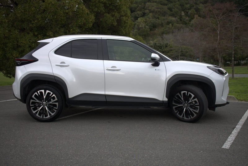 2024 Toyota Yaris Cross Limited 1.5P HV image 3
