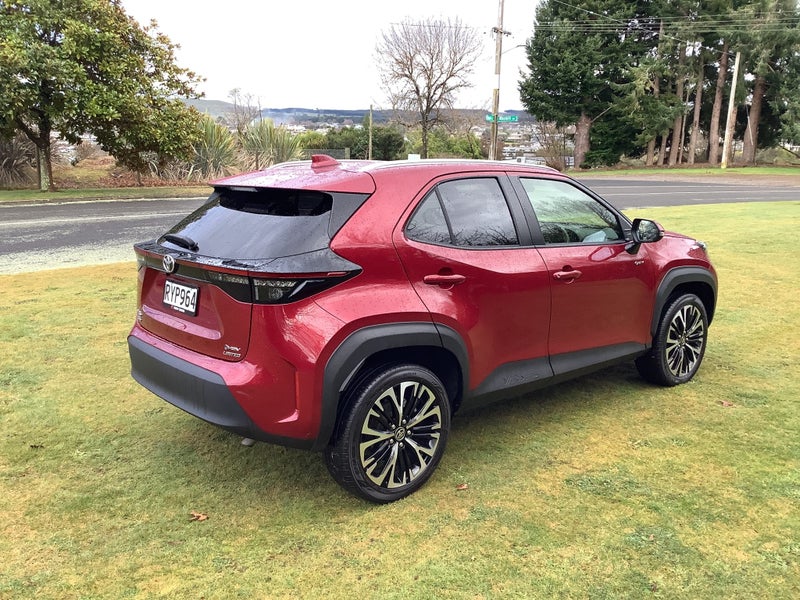 2024 Toyota Yaris Cross Limited 1.5P Hybrid Ele... image 5