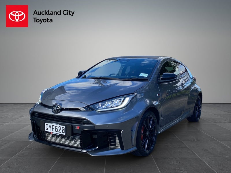 2024 Toyota Yaris GR 1.6PT 8AT AWD HB image 3