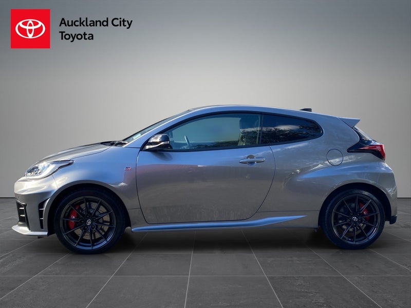 2024 Toyota Yaris GR 1.6PT 8AT AWD HB image 4