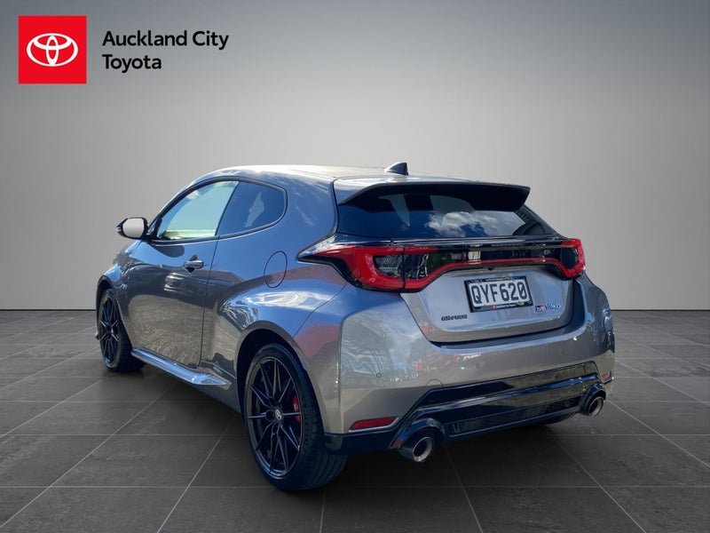 2024 Toyota Yaris GR 1.6PT 8AT AWD HB image 5