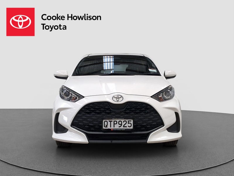 2024 Toyota Yaris GX 1.5L Hybrid image 2