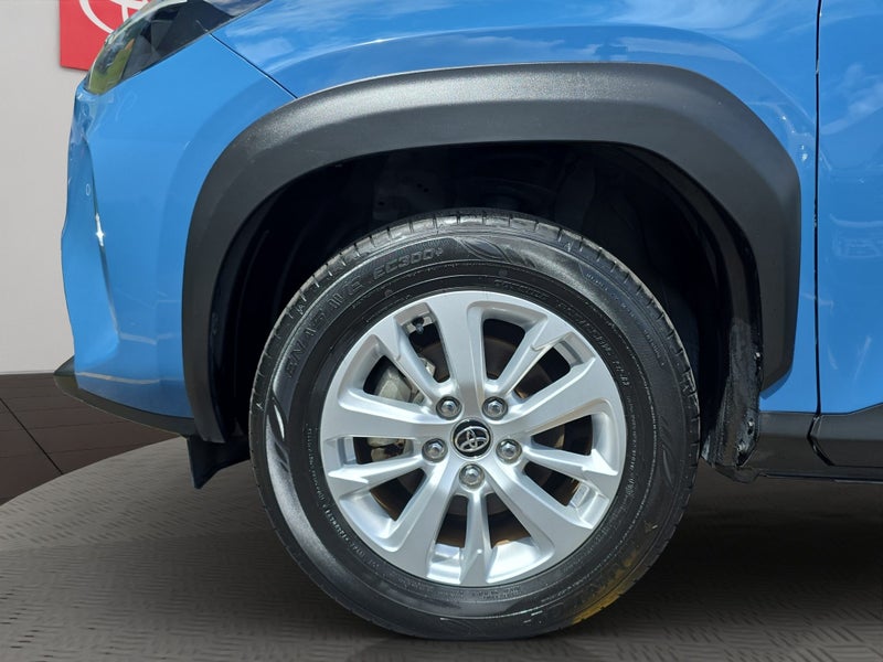 2024 Toyota Yaris GX 1.5L Hybrid FWD SUV image 5