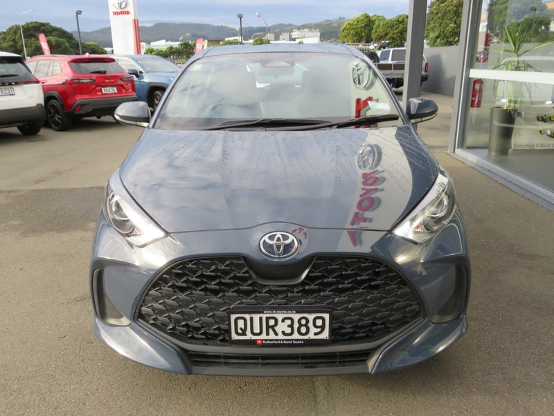 2024 Toyota Yaris GX 1.5P HV image 3