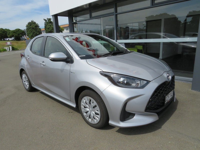 2024 Toyota Yaris GX 1.5P HV image 2