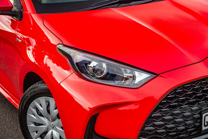 2024 Toyota Yaris GX 1.5P HV ECVT FWD image 3