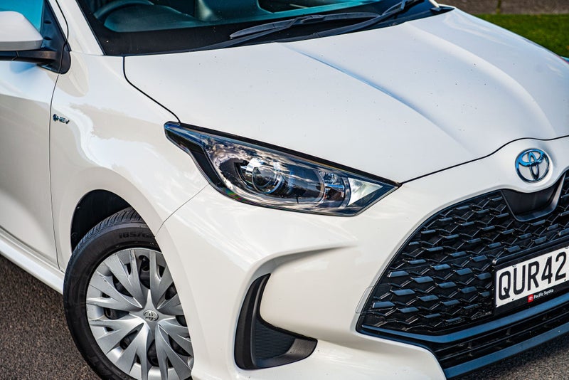 2024 Toyota Yaris GX 1.5P HV ECVT FWD image 2