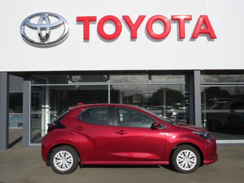 2024 Toyota Yaris GX 1.5P HV ECVT FWD image 4
